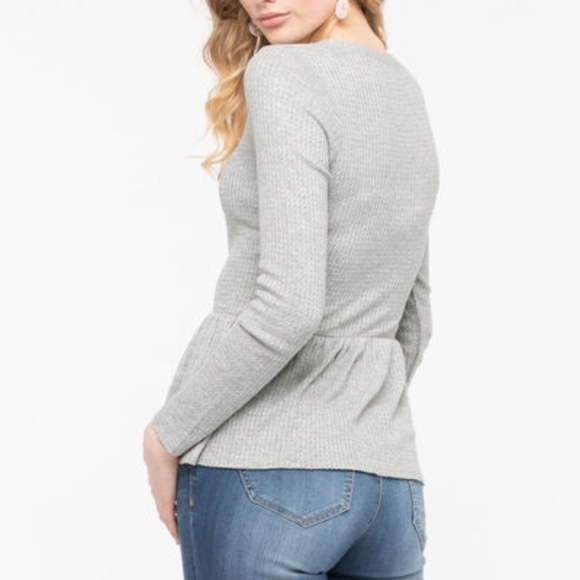 Brand New Rickis Gray Waffle Knit Peplum Top NWOT - Picture 3 of 11